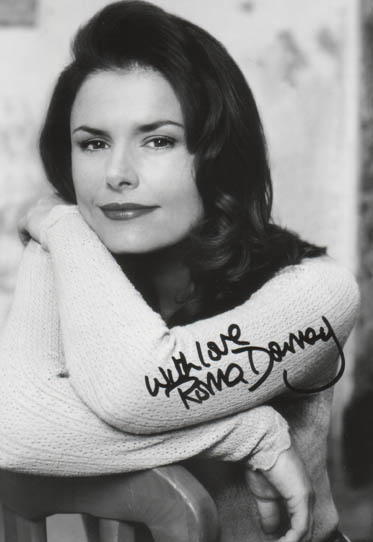 Roma Downey.jpg (30169 bytes)